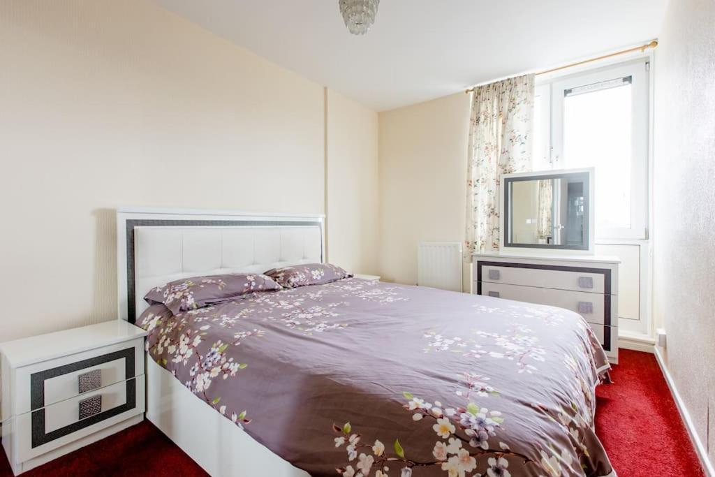 Apartamento One Bed - 25 Mins From London Bridge Exterior foto